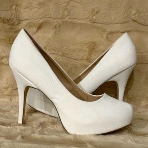 Mix No. 6 Sarti Platform Pump Bone Women’s 11